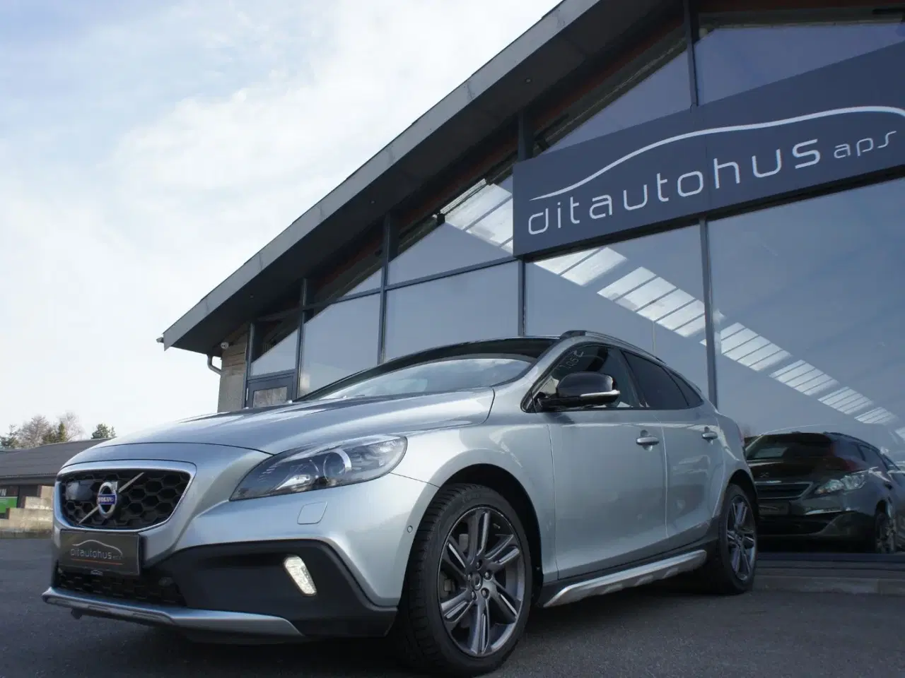 Billede 3 - Volvo V40 2,0 D4 190 R-Design aut.