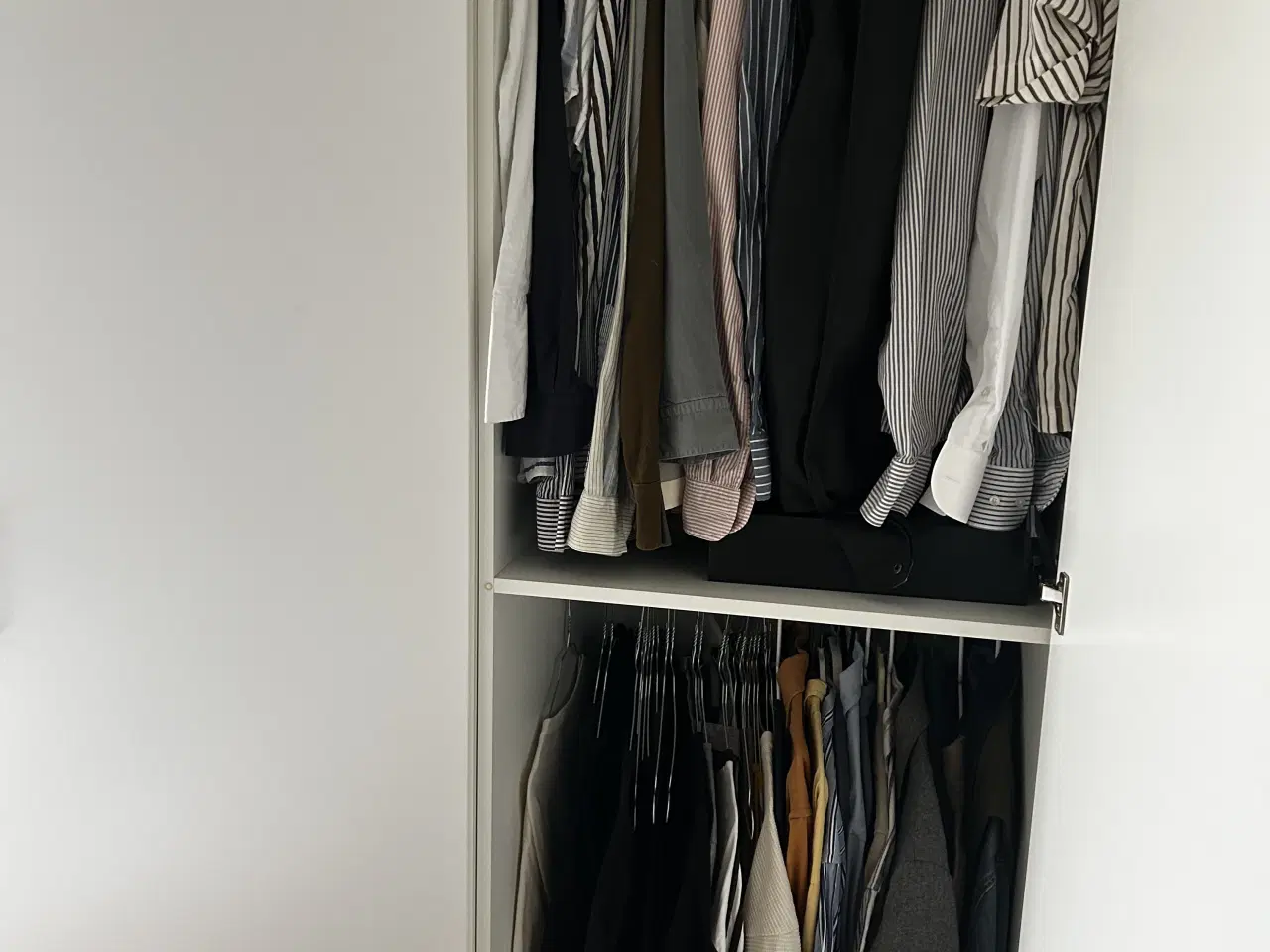 Billede 2 - GRATIS klædeskab