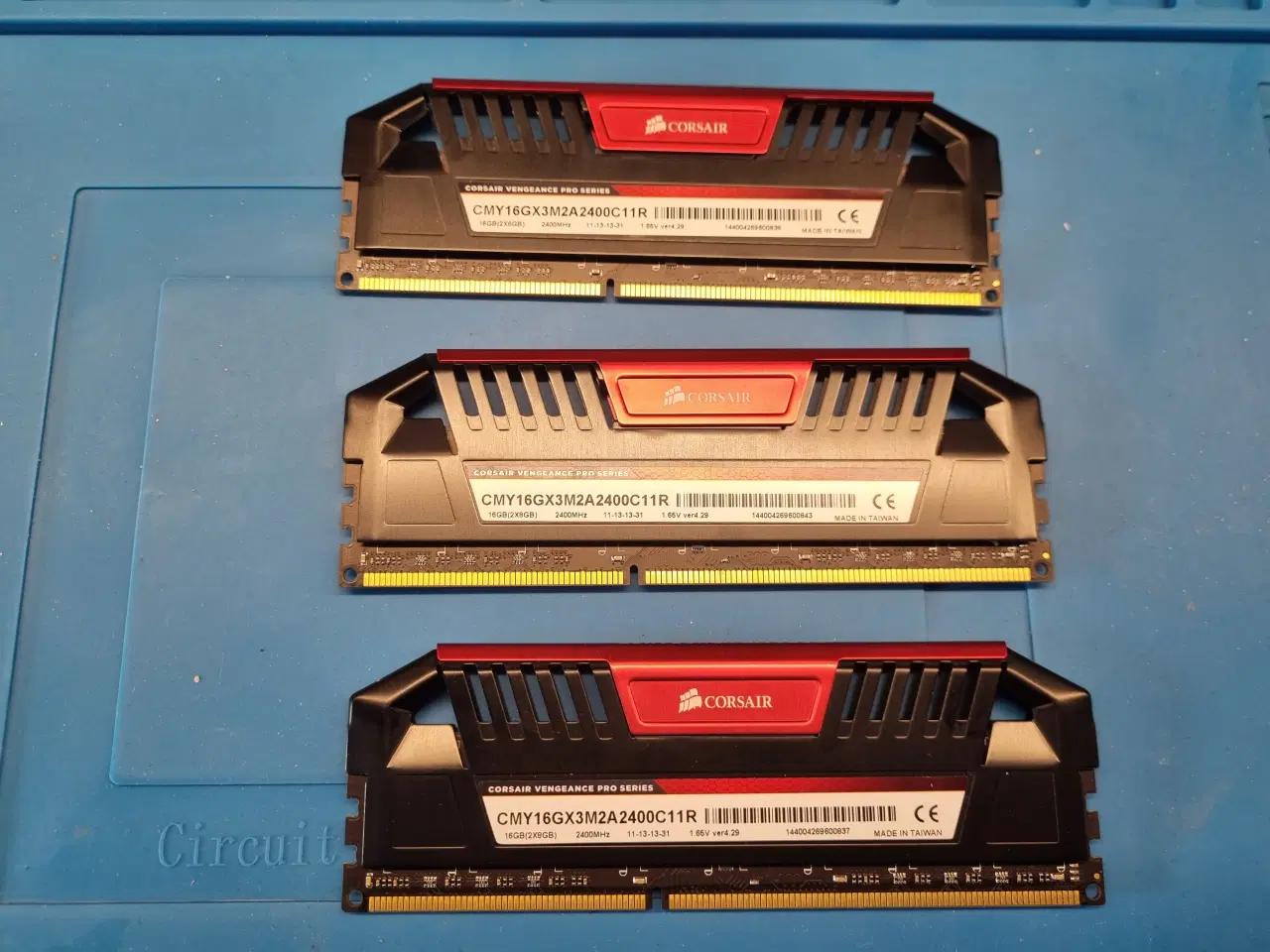 Billede 2 - Corsair VENGEANCE 8GB DDR3 2400MHz 3 stk.