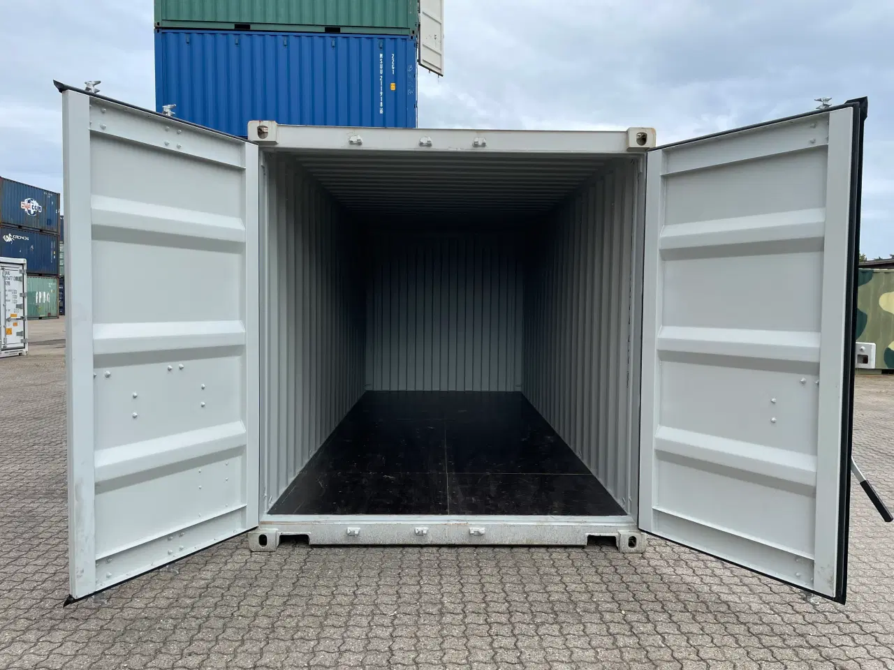 Billede 2 - 20´ fods Container i farve Ral: 7035 nye one way