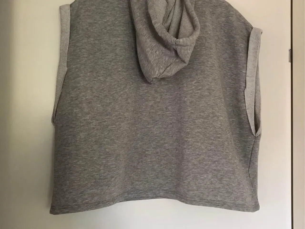 Billede 2 - H&M hættebluse - str. L