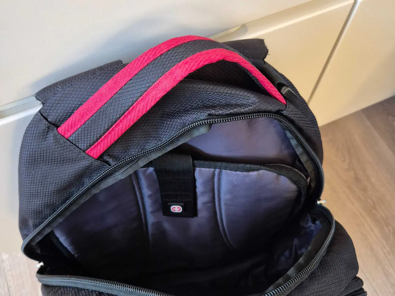 Billede 4 - Kuffert med matchende rygsæk