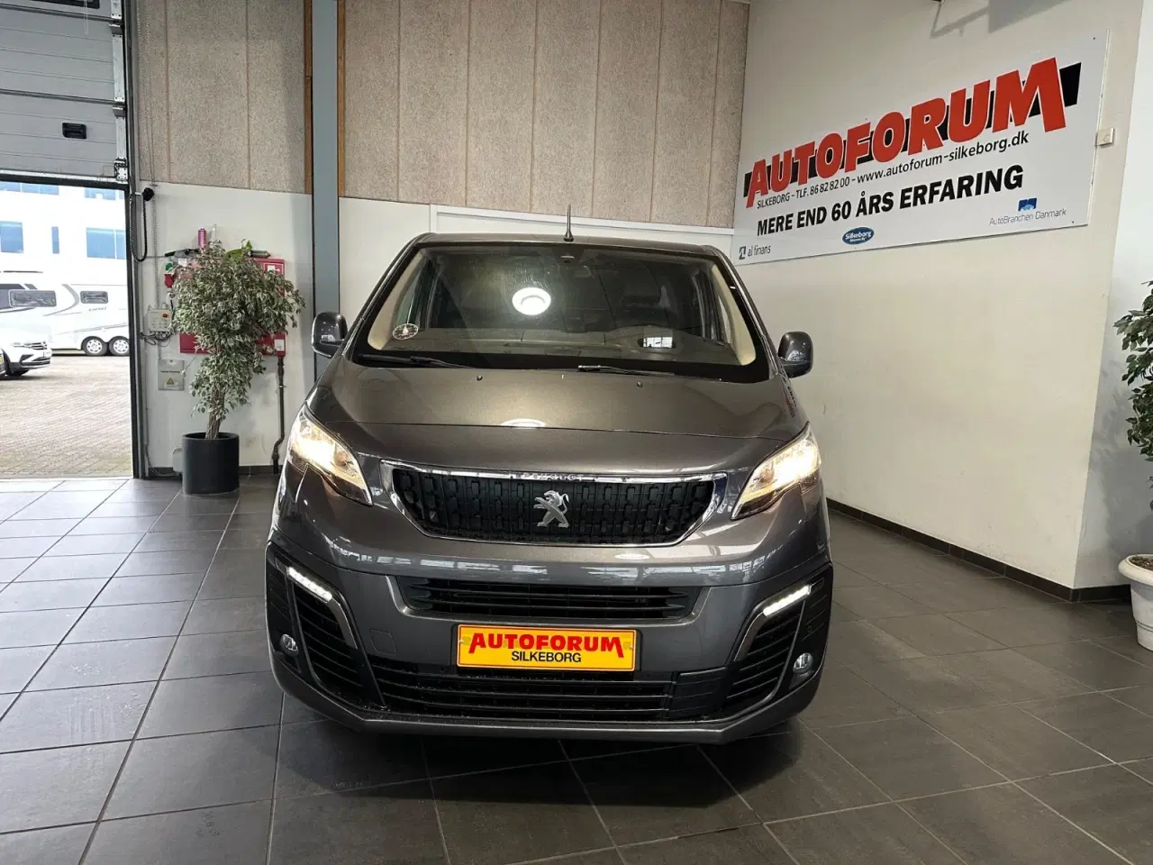 Billede 2 - Peugeot Expert 2,0 BlueHDi 180 L3 Ultimate EAT6 Van