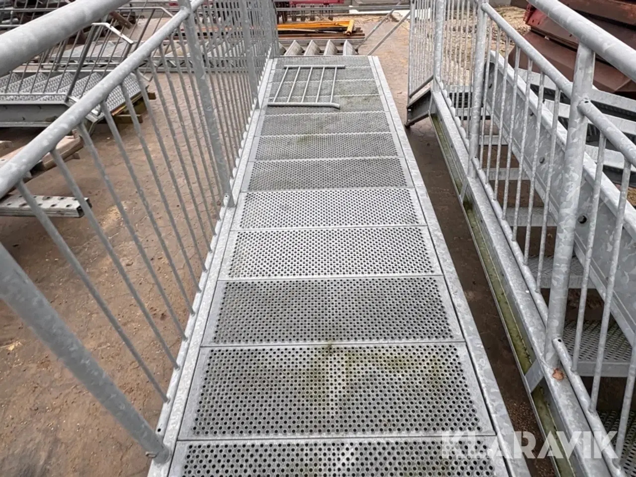 Billede 11 - Trapper plus afsats/gangbro Galvaniseret