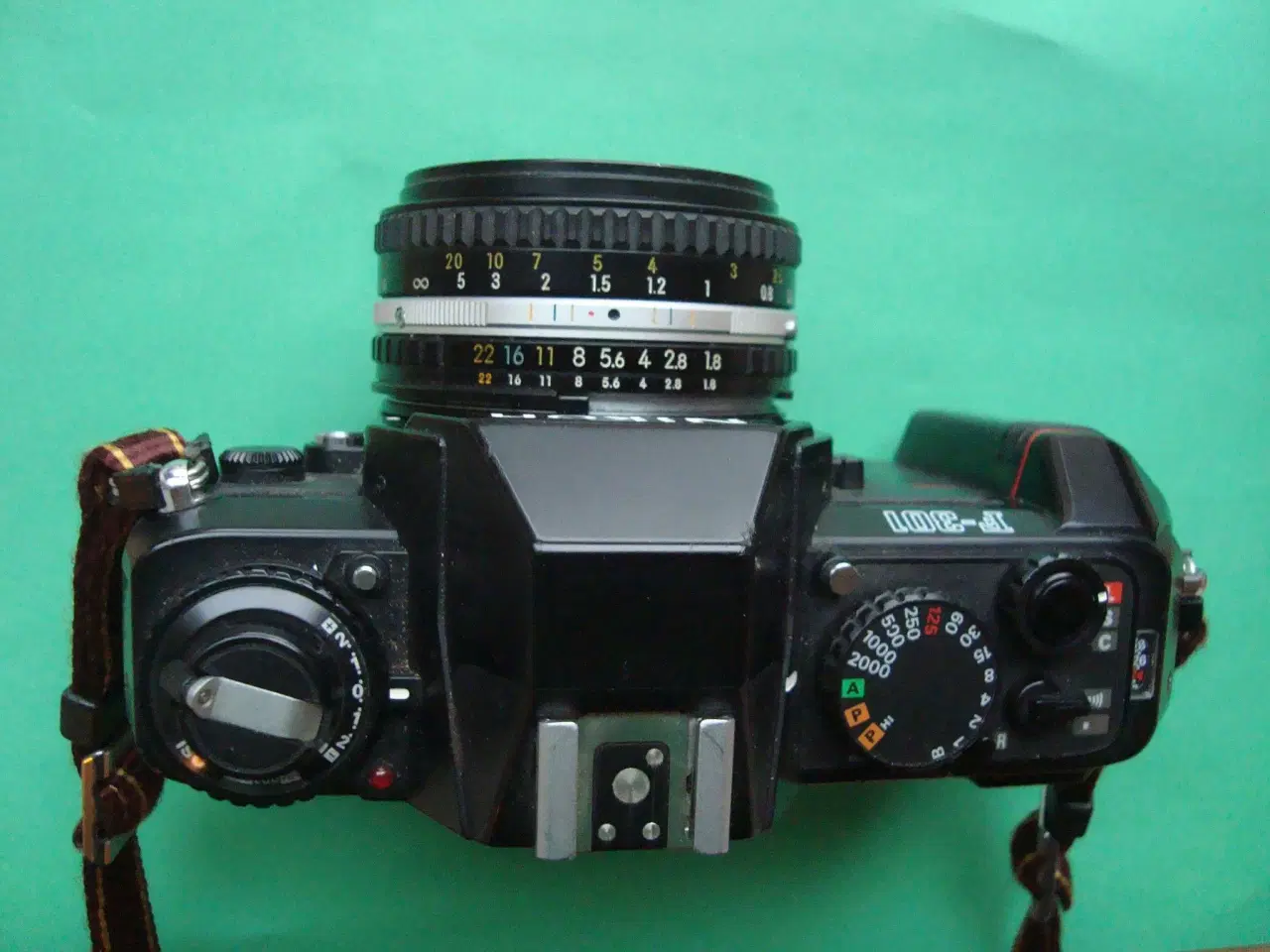 Billede 1 - Nikon F-301 m indbygget motor