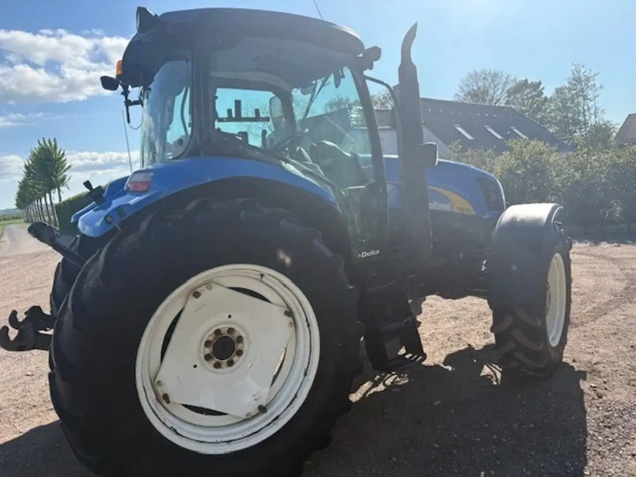 Billede 8 - New Holland T 6050 DK. BARE FLOT M FRONTLIFT