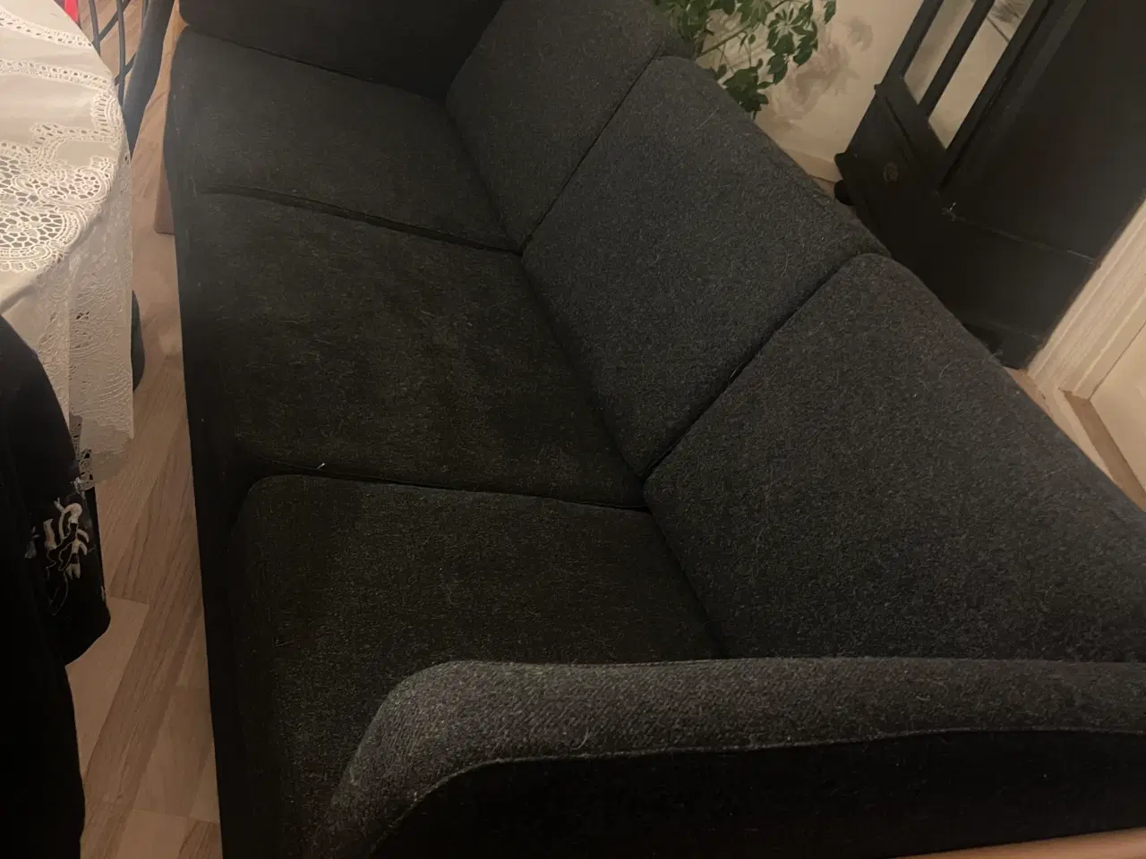 Billede 1 - Sofa og bord