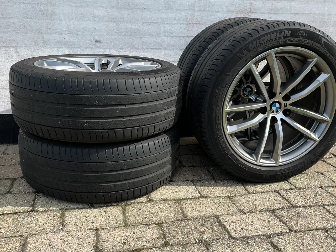 Billede 5 - BMW fælge med dæk