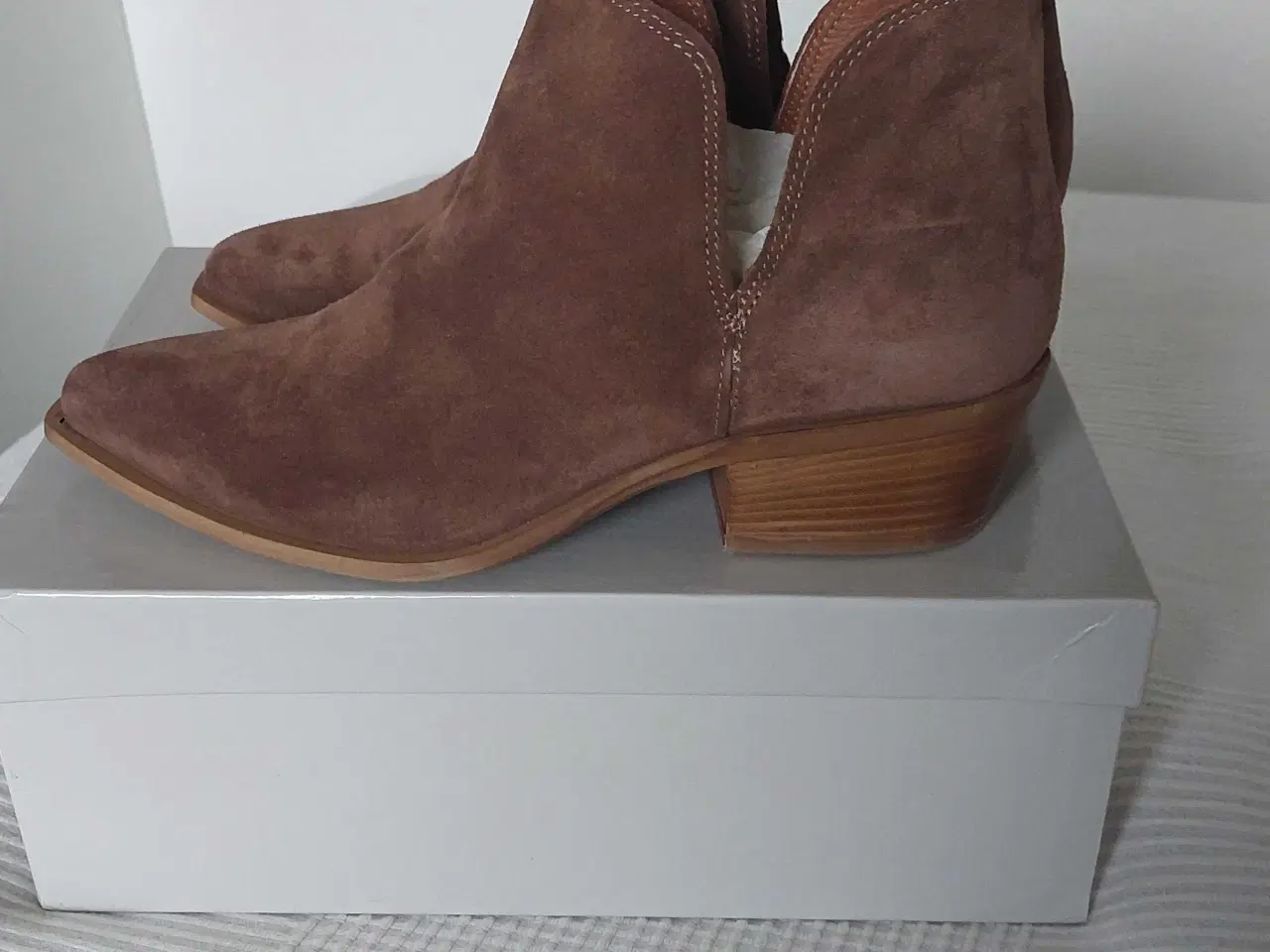 Billede 4 - Bukela støvler str 37