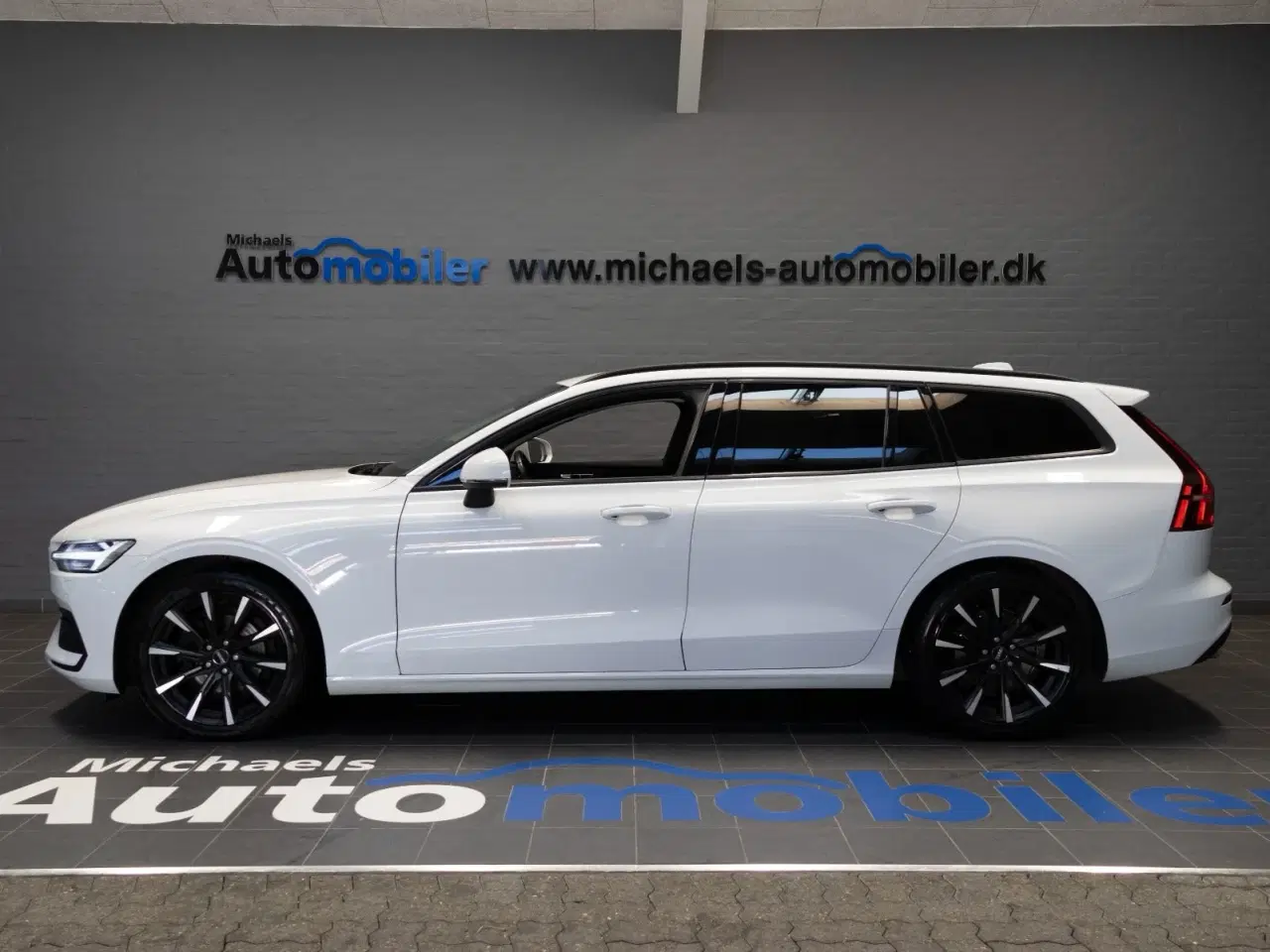 Billede 3 - Volvo V60 2,0 D4 190 Momentum aut.