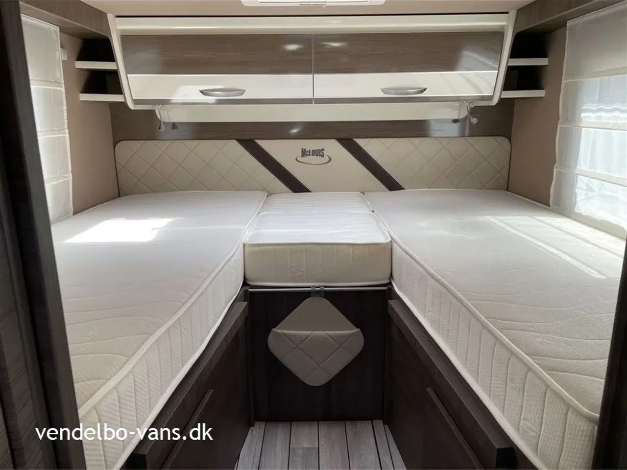 Billede 13 - 2022 - McLouis Mc4 873 G Matic   Enkeltsenge og stor garage - 9 trins automatgear - Anhængertræk