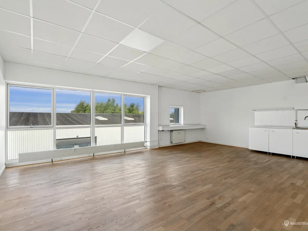 Billede 1 - Kontor og lager m. elevator