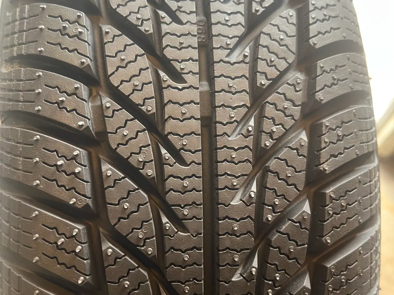 Billede 5 - Vinterhjul VW Up 175-65-14.