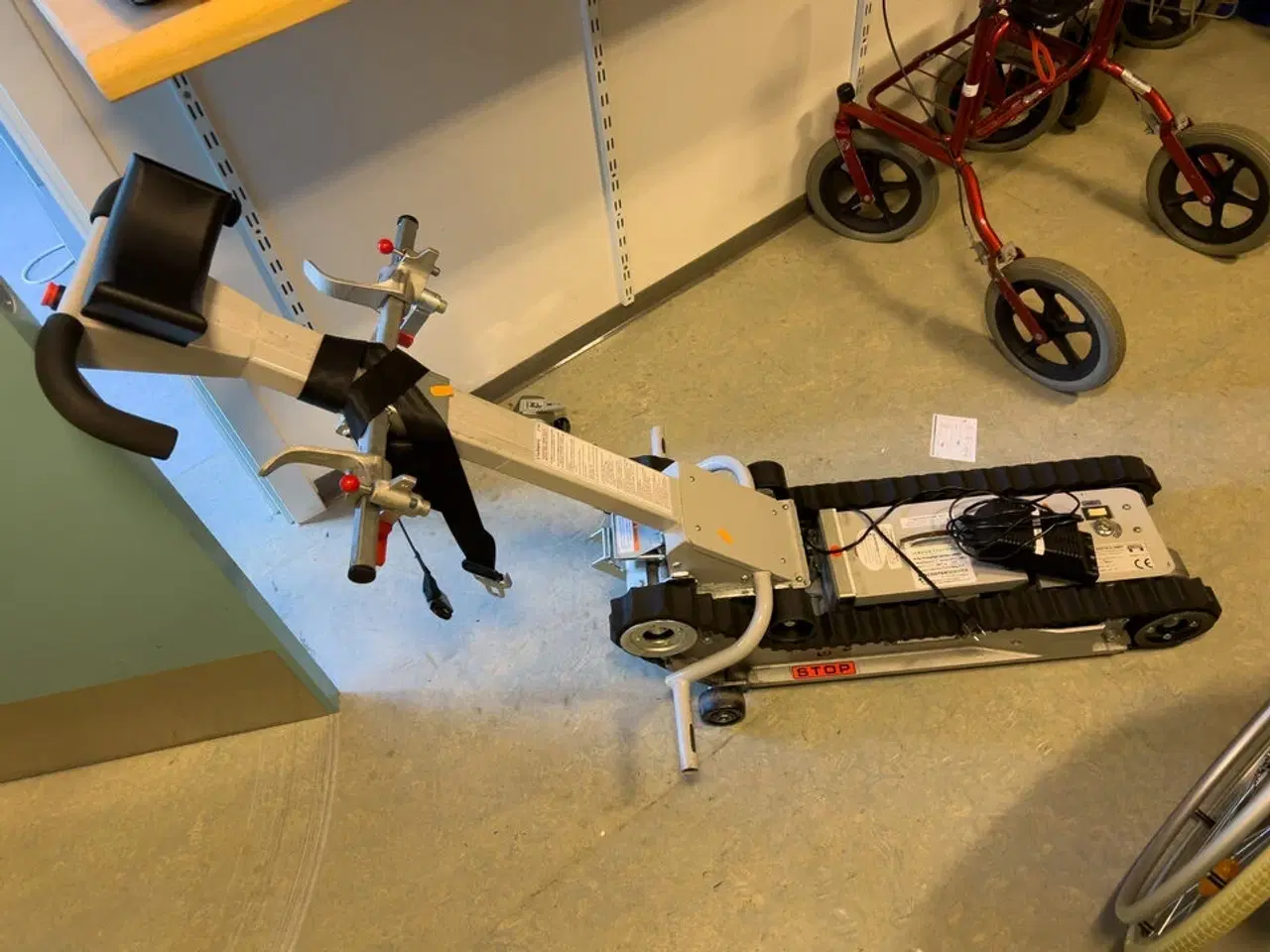 Billede 1 - Trappeløfter til kørestole m.v. SUNWA STAIRMATE SA-S