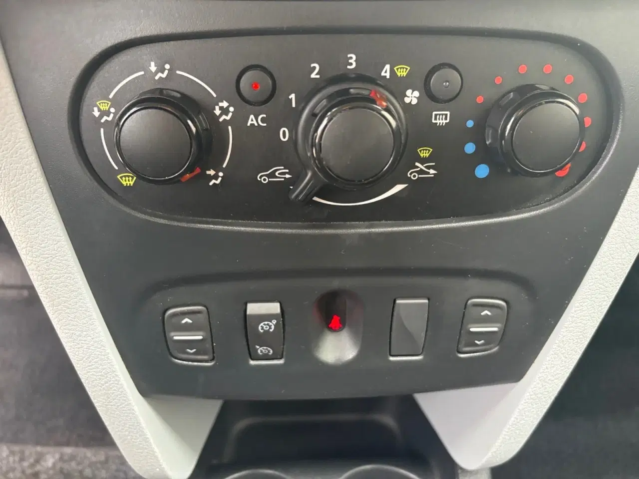 Billede 9 - Dacia Sandero 1,2 16V Ambiance