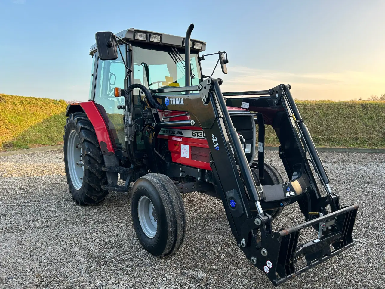 Billede 3 - MASSEY FERGUSON 6130 MED FRONTLÆSSER 