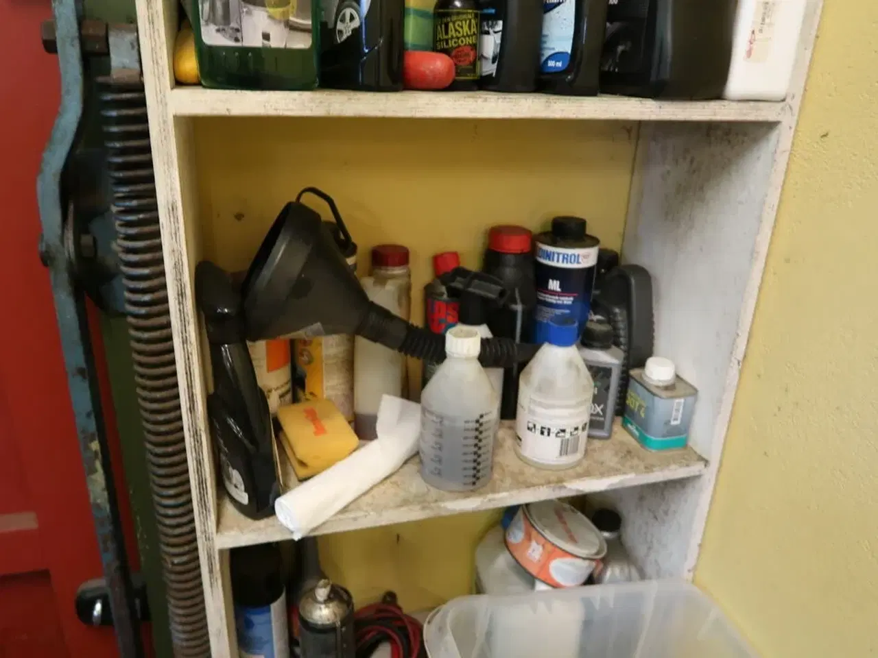 Billede 10 - Div. Reservedele, varelager, plejemidler m.m.