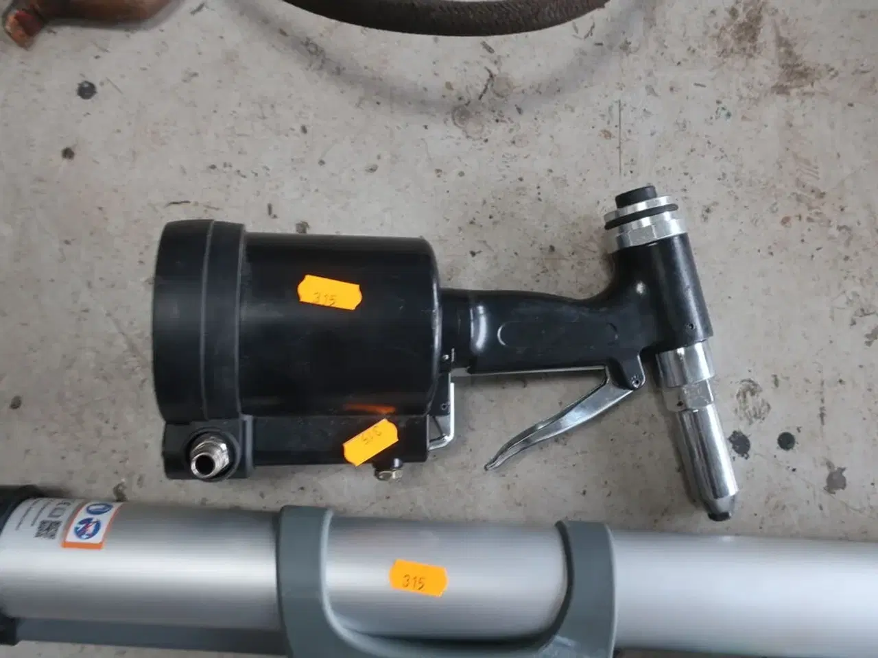 Billede 4 - 2 stk. fugepistoler samt popnitteværktøj