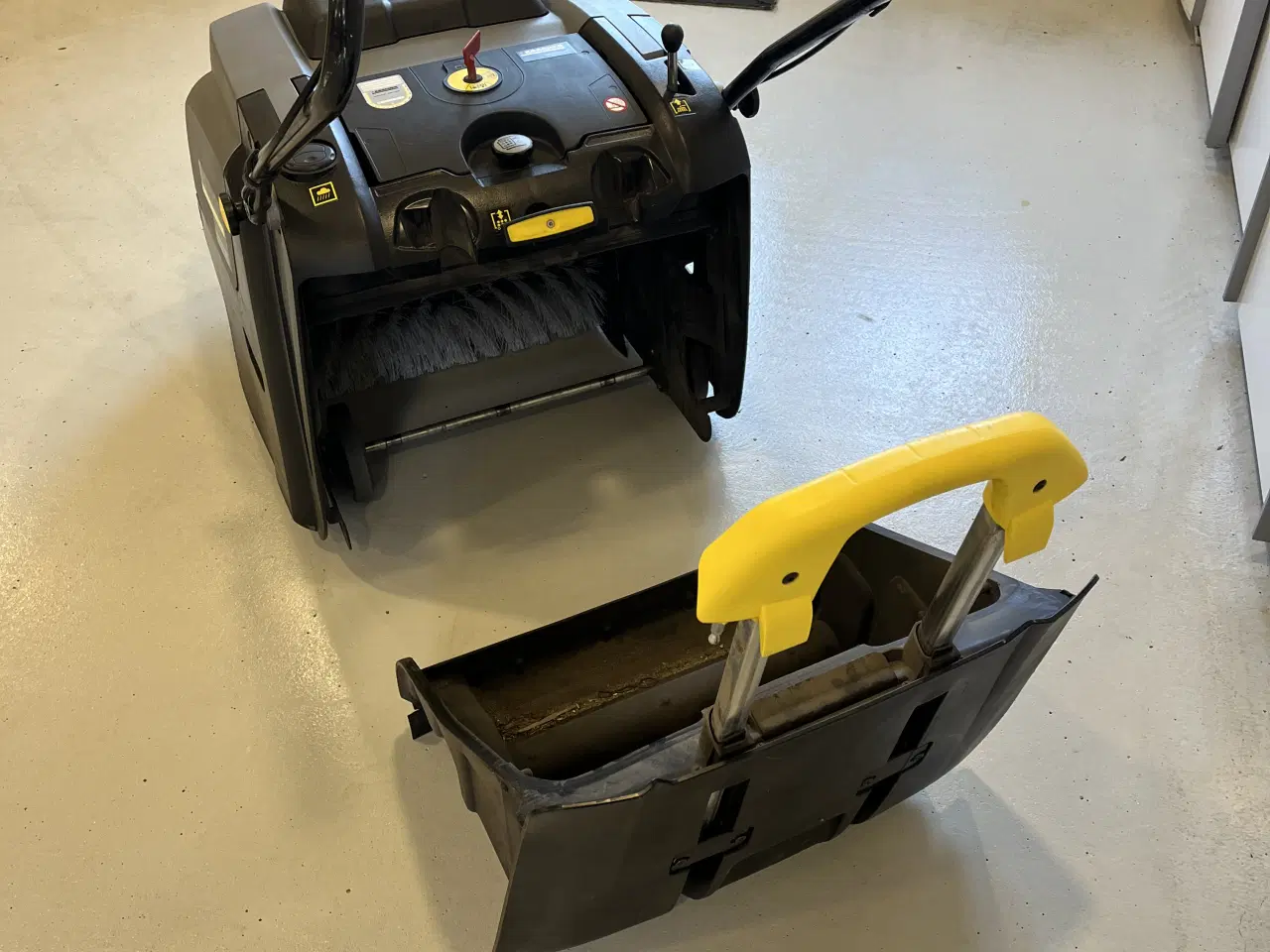 Billede 8 - Kärcher KM 75/40 W  fejemaskine. 