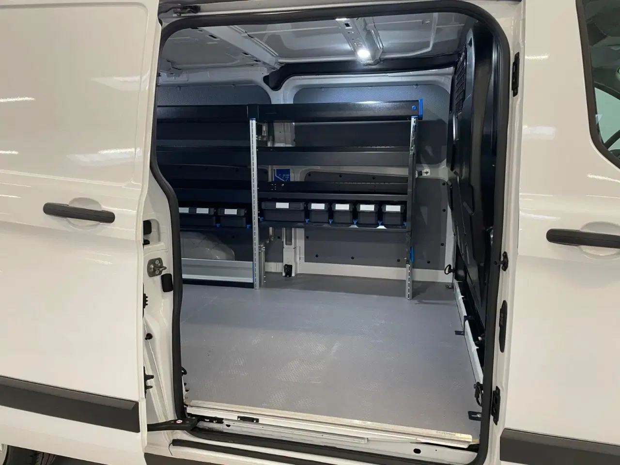 Billede 11 - Ford Transit Custom 300L 2,0 TDCi 130 Trend aut.