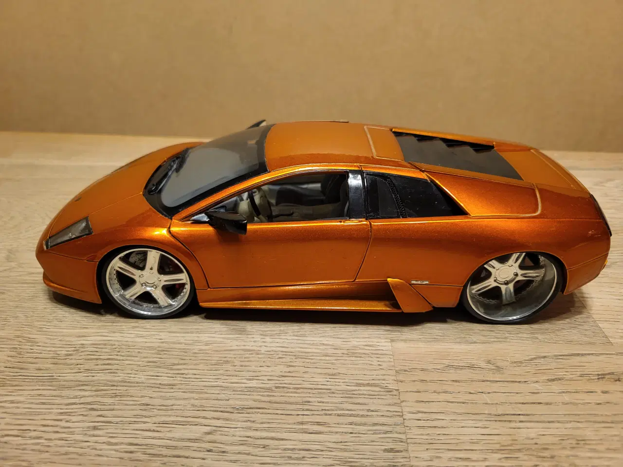 Billede 1 - Modelbil, Lamborghini Murcielago, skala 1/18