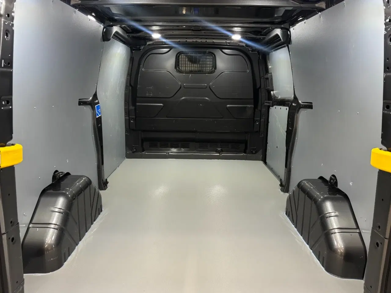 Billede 7 - Ford Transit 350 L2 Van 2,0 TDCi 185 Limited aut. H2 FWD