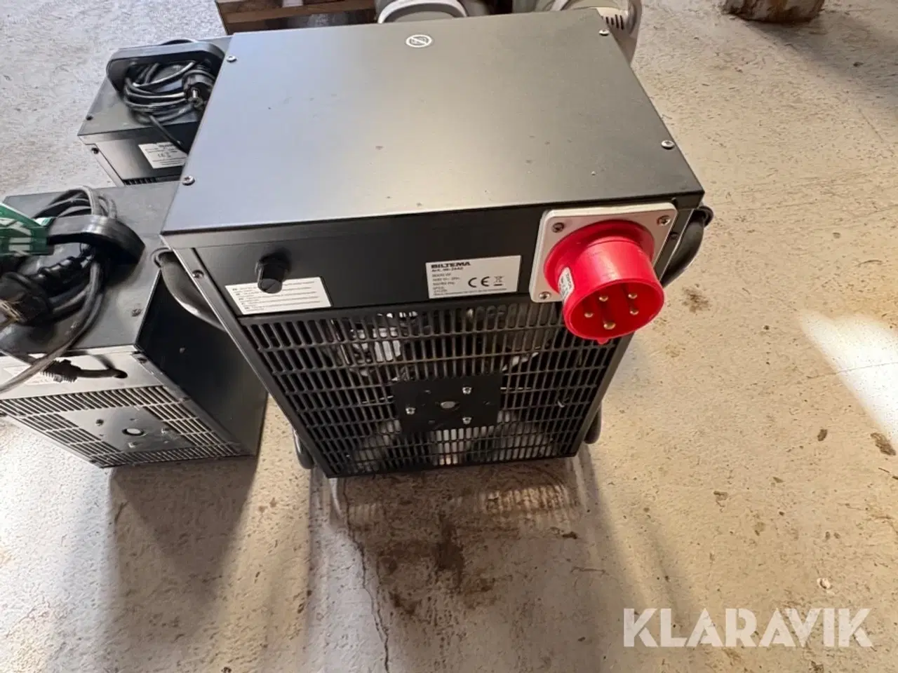 Billede 5 - Varmeblæsere og radiatorer 5 styk