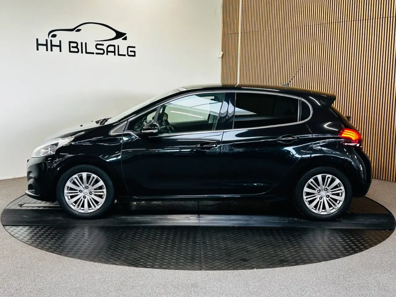 Billede 8 - Peugeot 208 1,5 BlueHDi 100 Allure Sky