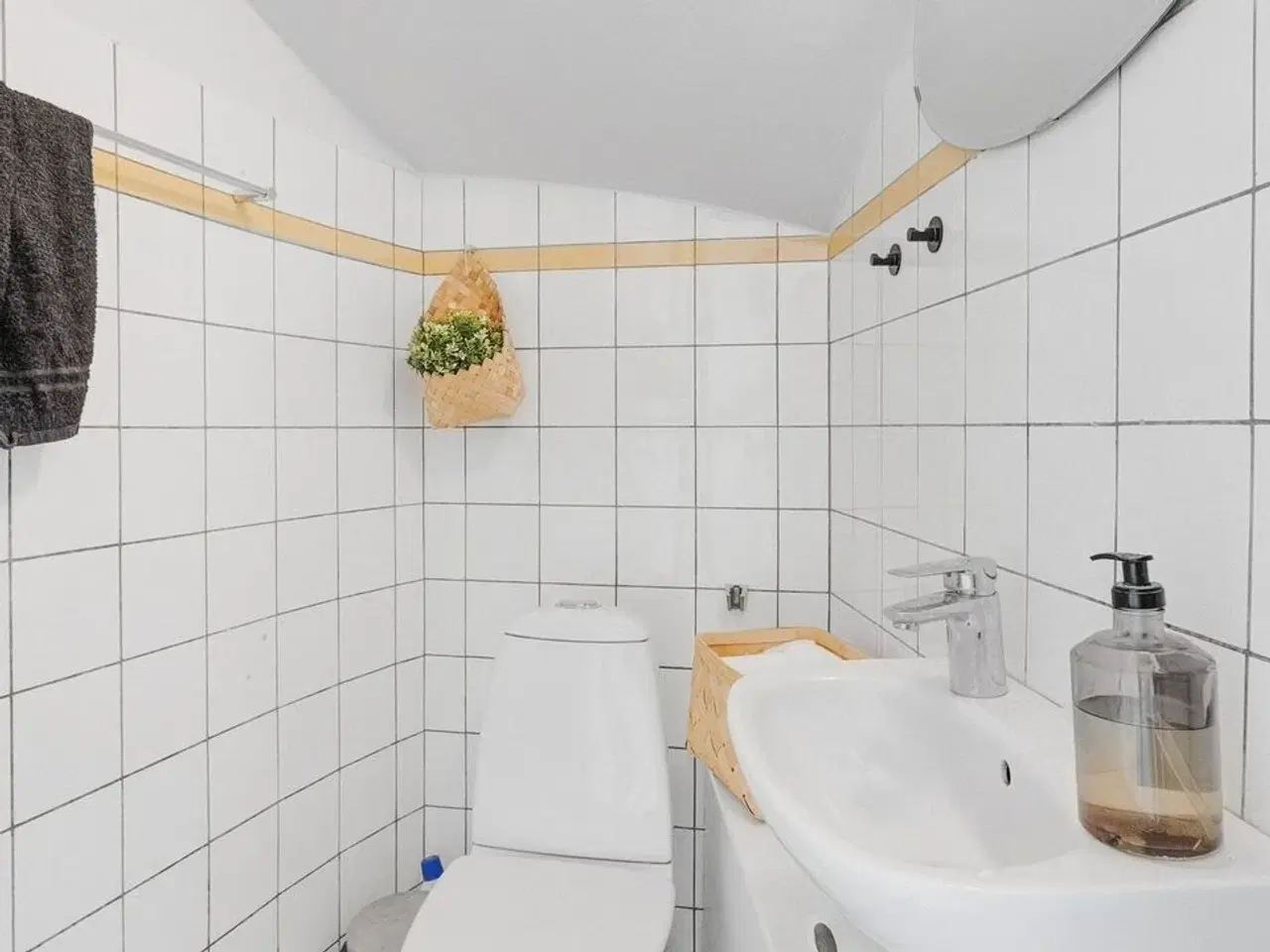 Billede 12 - EKSKLUSIVE LEJEMÅL VED FREDERIKSBERG HAVE KONTOR / KLINIK / SHOWROOM M.M.