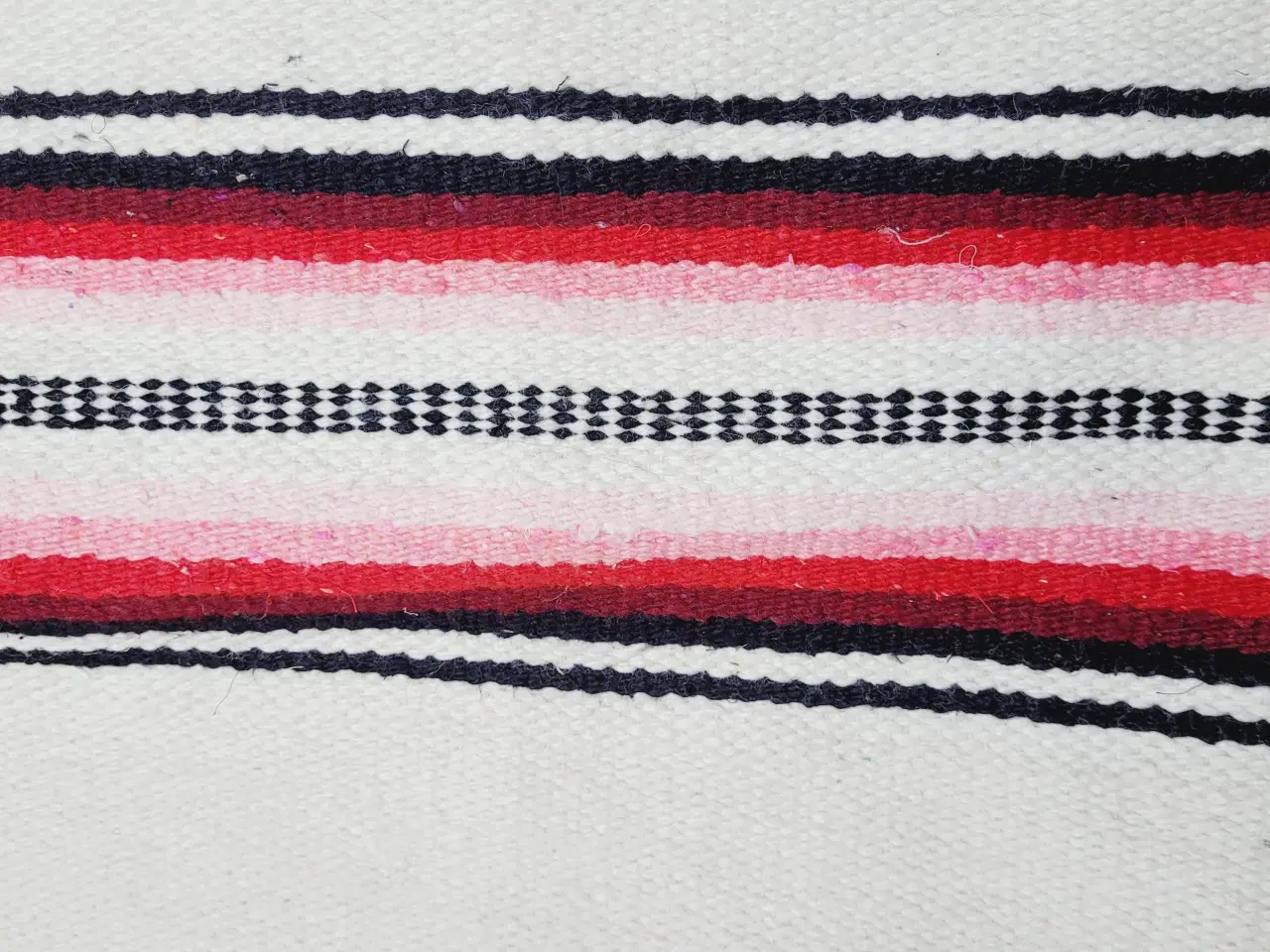 Billede 4 - ⭐️· Vintage mexicansk tæppeponcho med unikt design