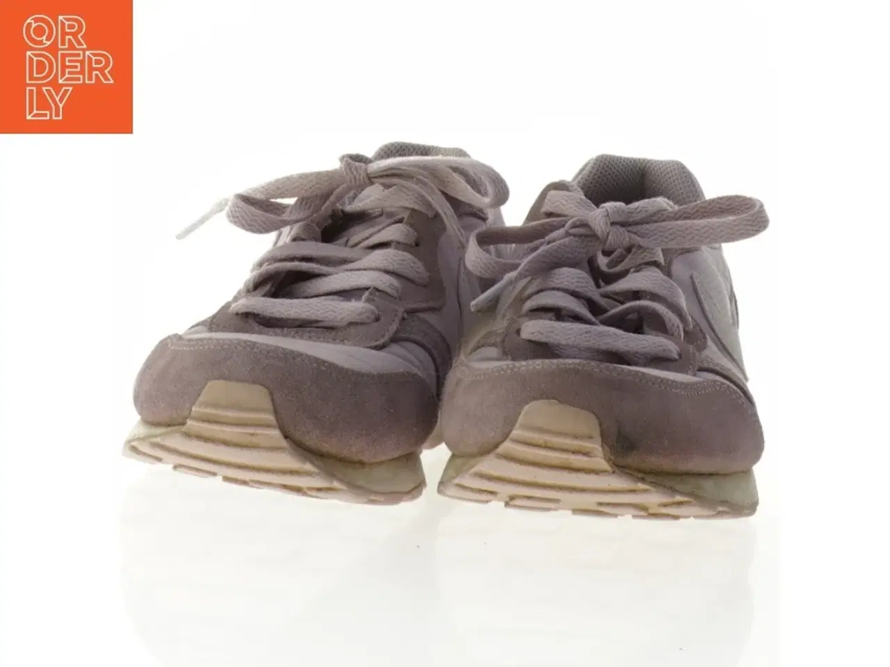 Billede 2 - Grå sneakers fra Nike (str. 36,5)