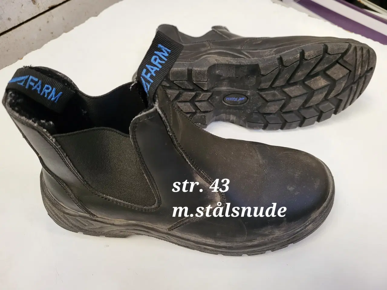 Billede 1 - Staldstøvler med stålsnude str.43