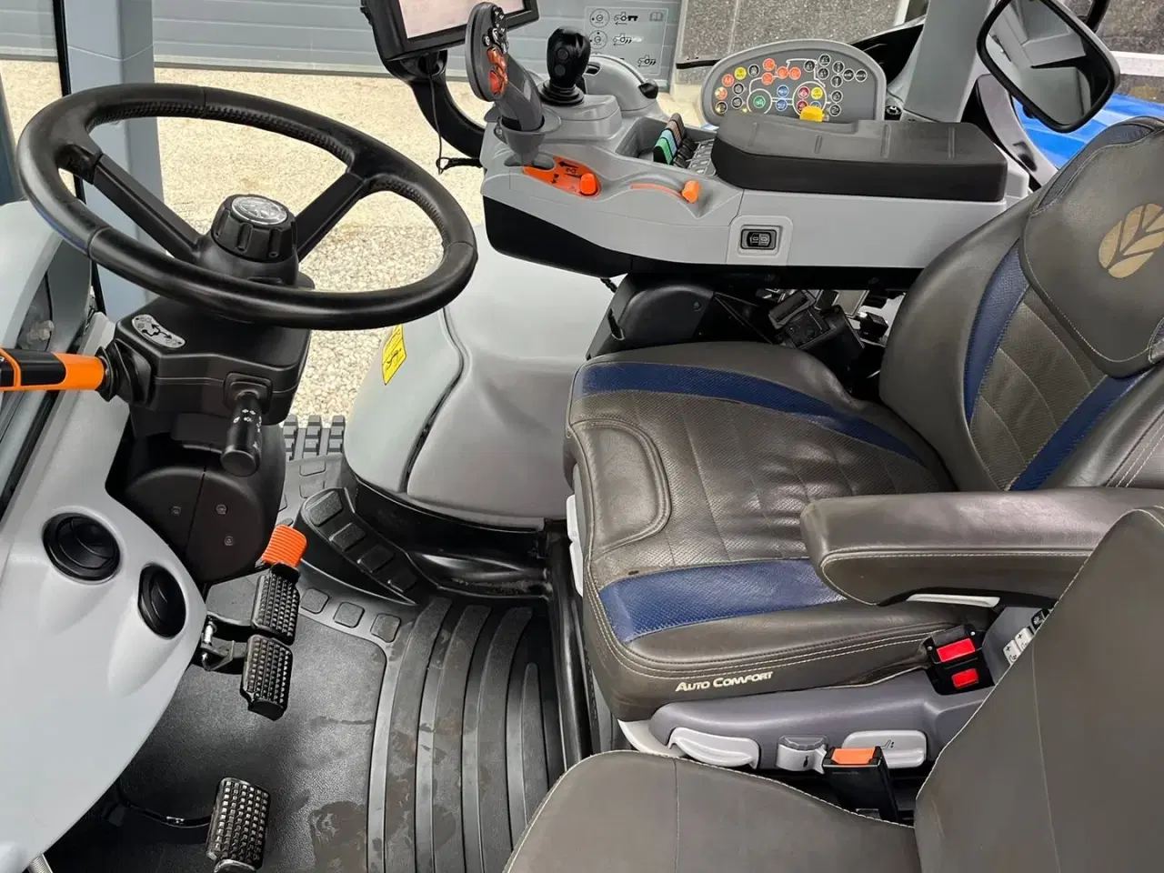 Billede 12 - New Holland T7.315 Med frontlift