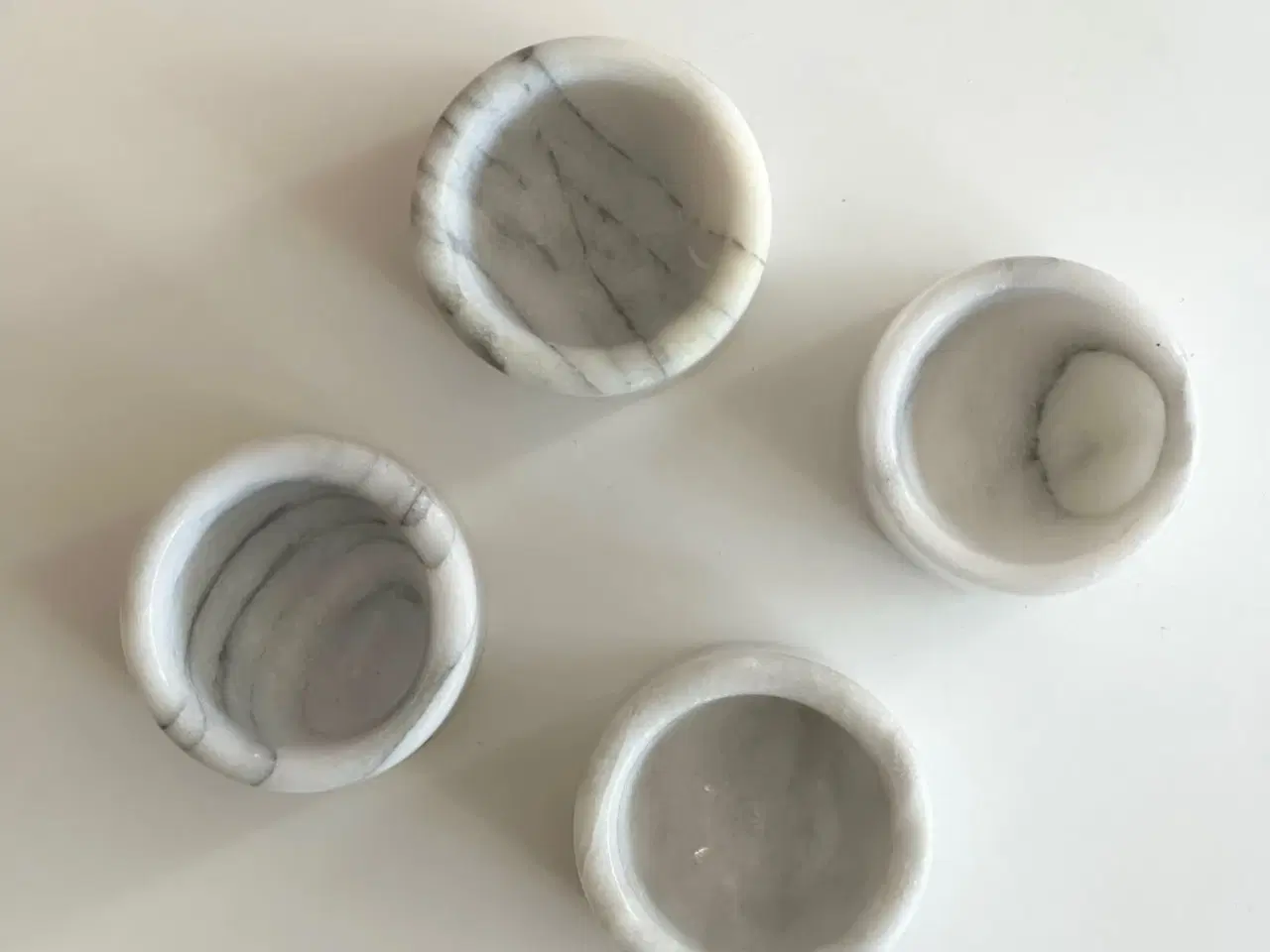 Billede 3 - Marmoræggebægre, 4 stk samlet