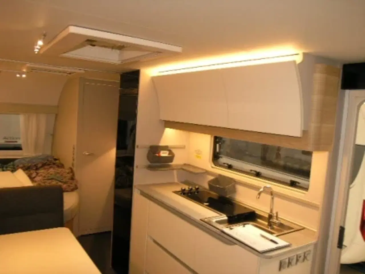 Billede 9 - Adria Adora 613 PK TEEN ALDE