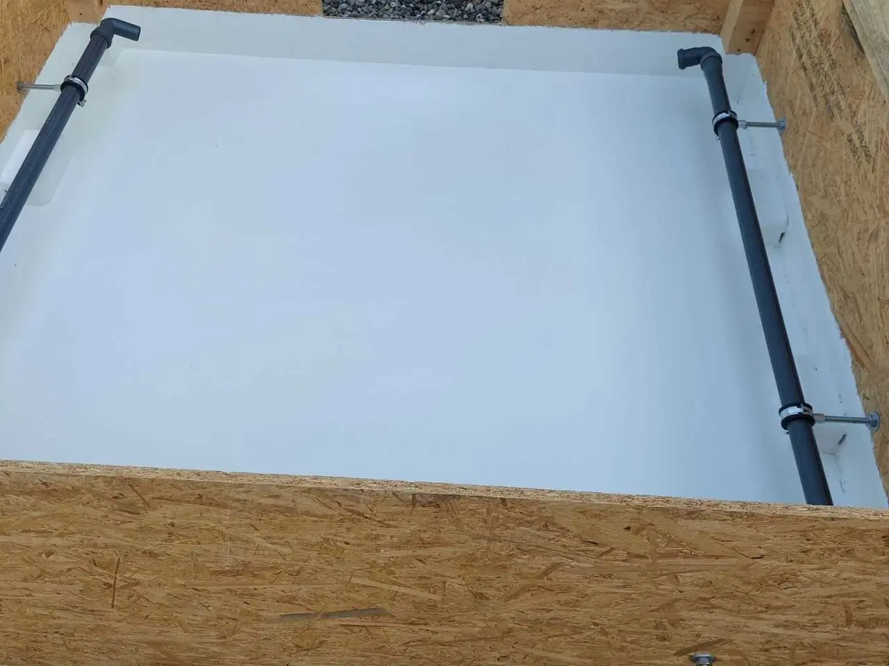 Billede 1 -  Hvalpe kasse måler 1500×1400×530 i højde.