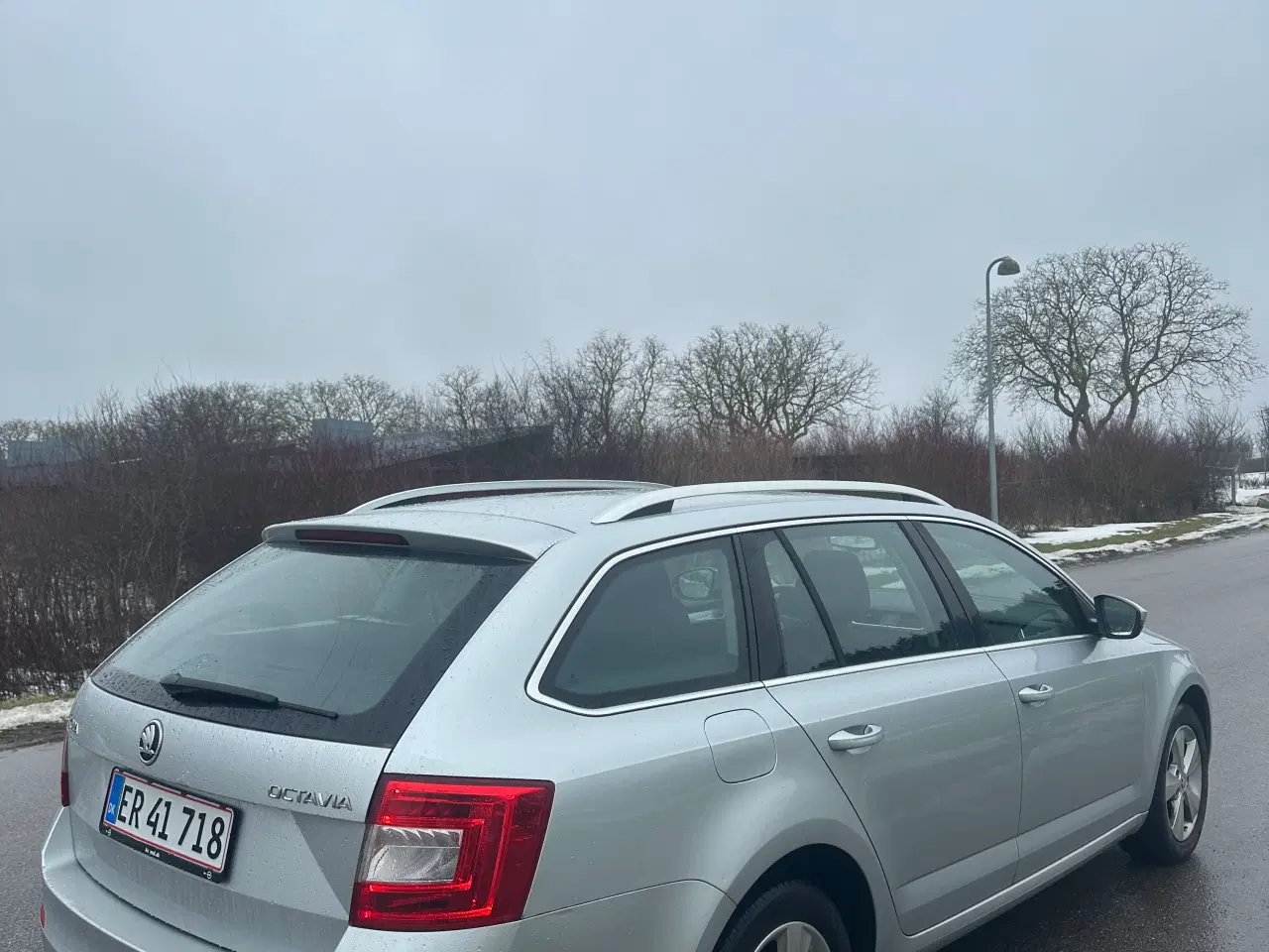 Billede 4 - Fin økomonisk familie bil