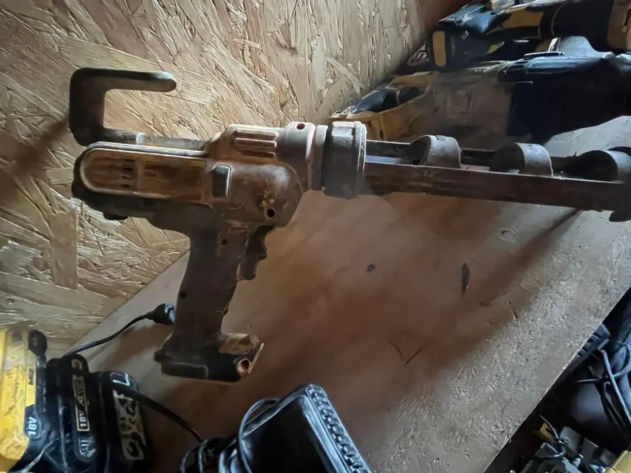 Billede 10 - 6 Stk. Værktøj DEWALT + 4 Batterier, 2 Oplader + Transportks.