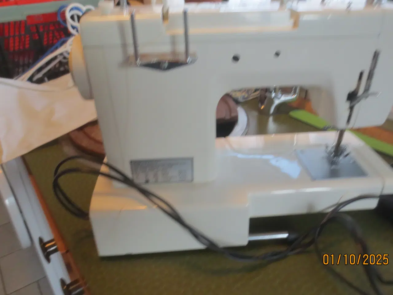 Billede 3 - 1 stk Friarmssymaskine EVA Model 2516