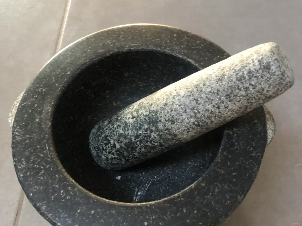 Billede 2 - Granit morter 16 cm.høj