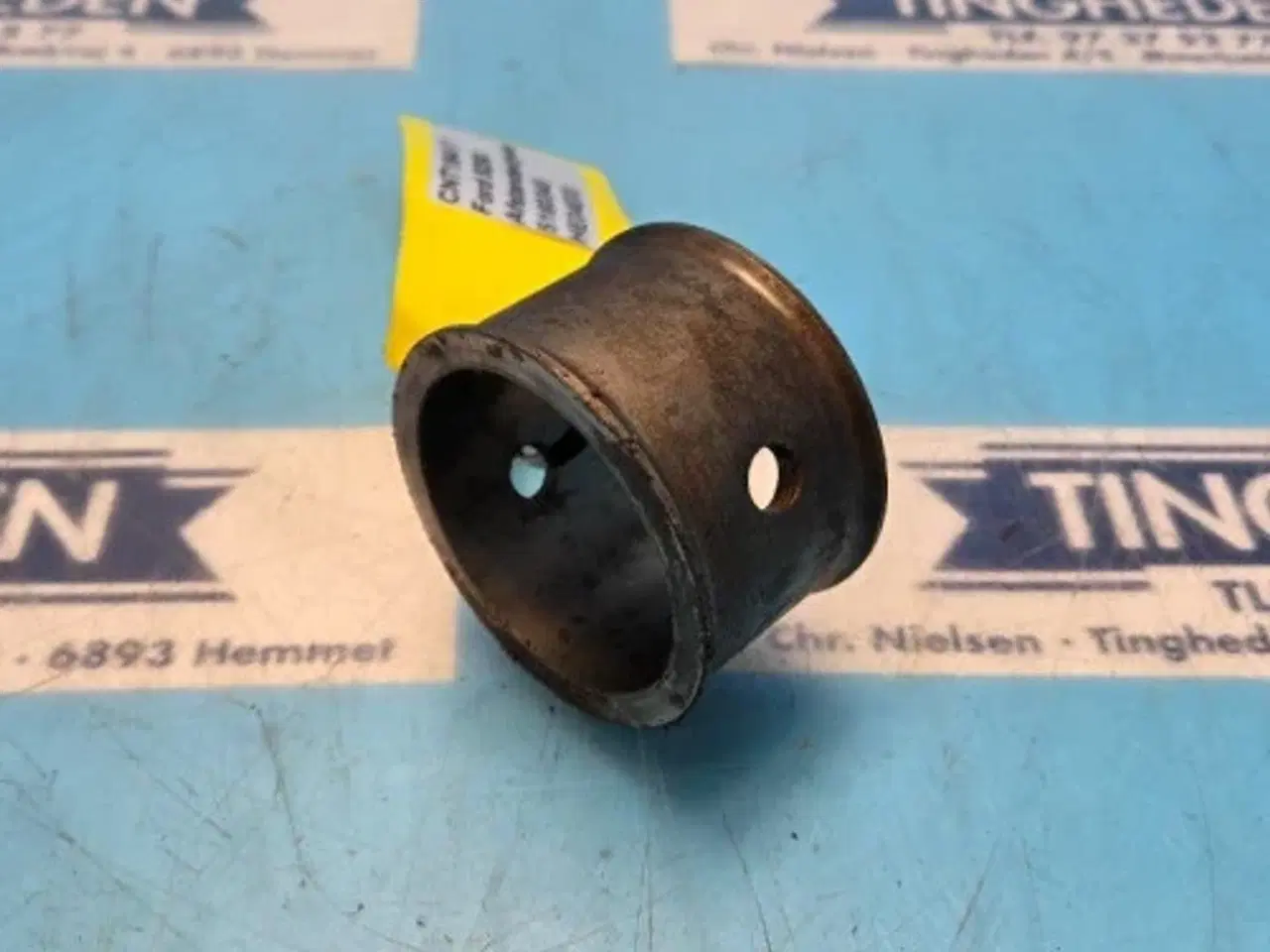 Billede 4 - Ford 8260 Afstandsstykke 5160345