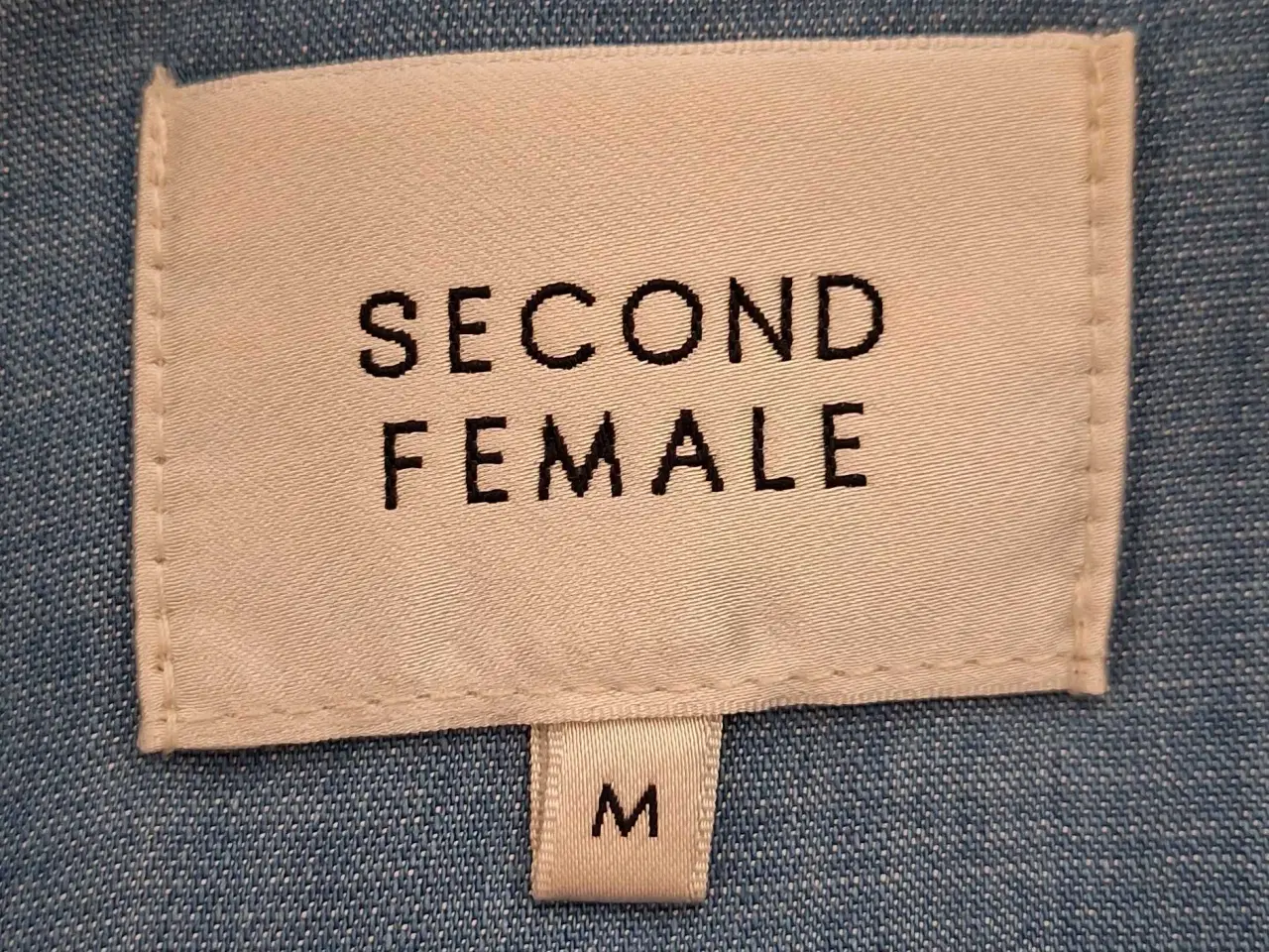 Billede 6 - Second Female denim skjortekjole str. M