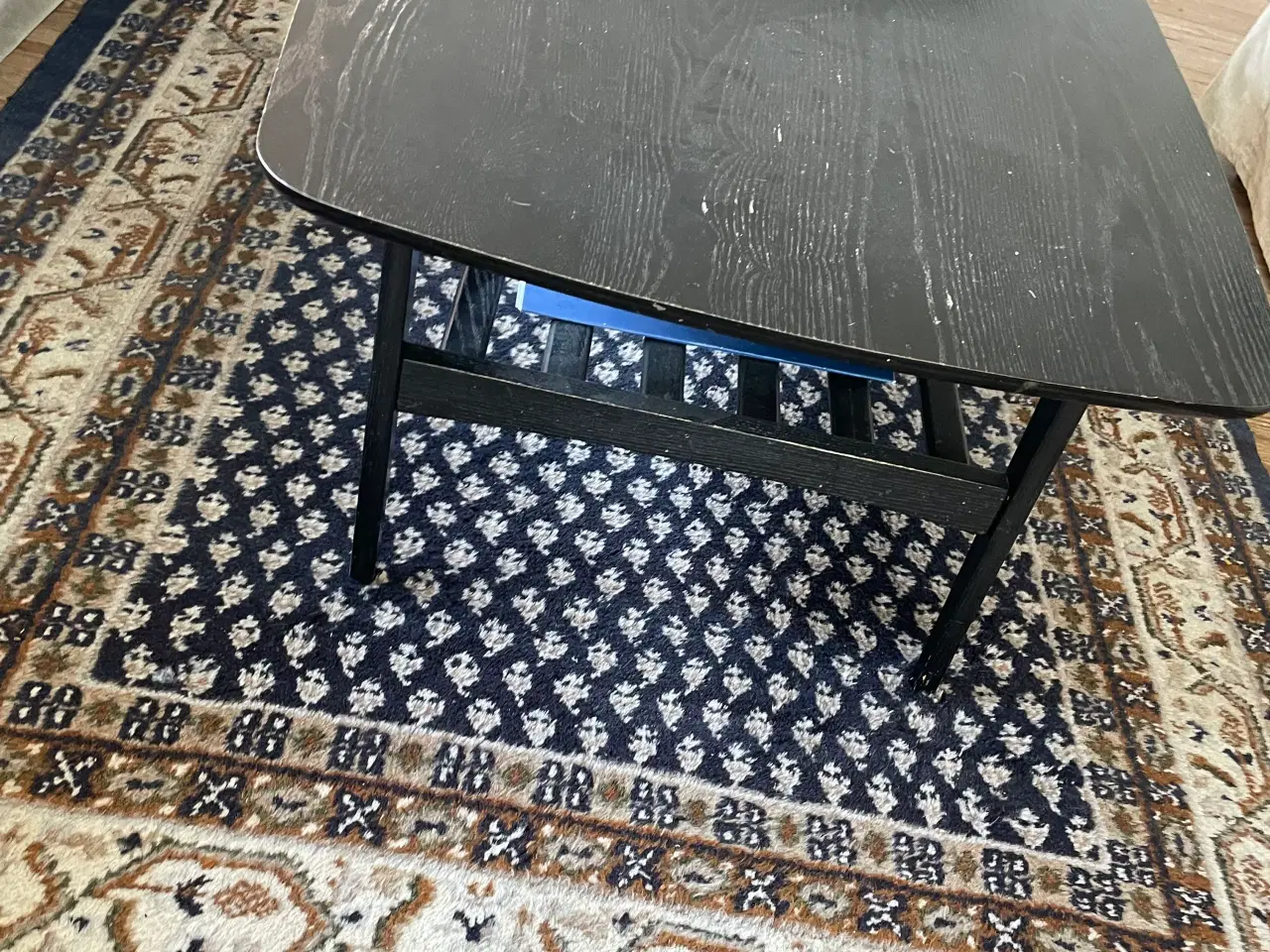 Billede 3 - Sofabord med bundhylde