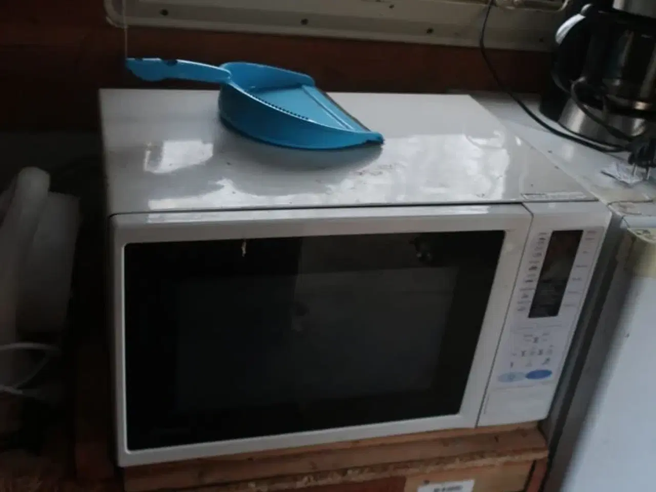 Billede 28 - Campingvogn HOBBY 460 med indhold