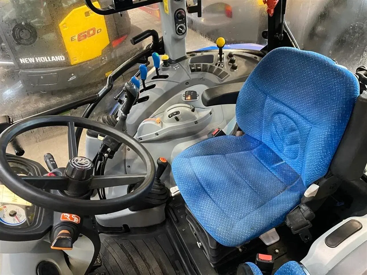 Billede 9 - New Holland T4.95 Med frontlæsser