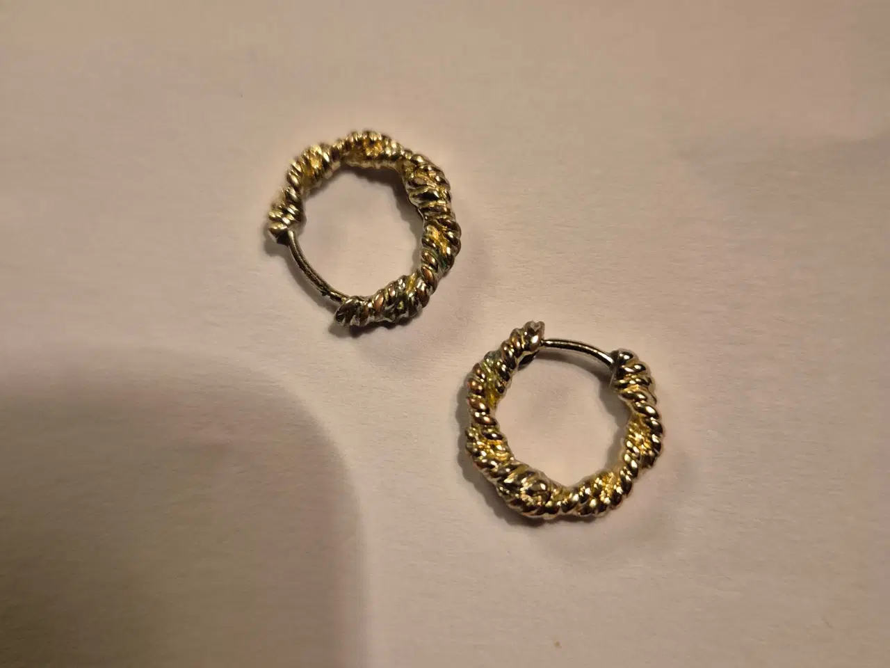 Billede 1 - Øreringe i fin stand guld