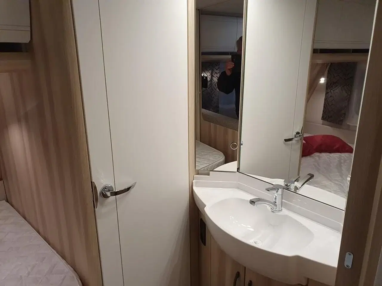 Billede 4 - Campingvogn - Hobby de luxe 400 SFe 2024 NY 