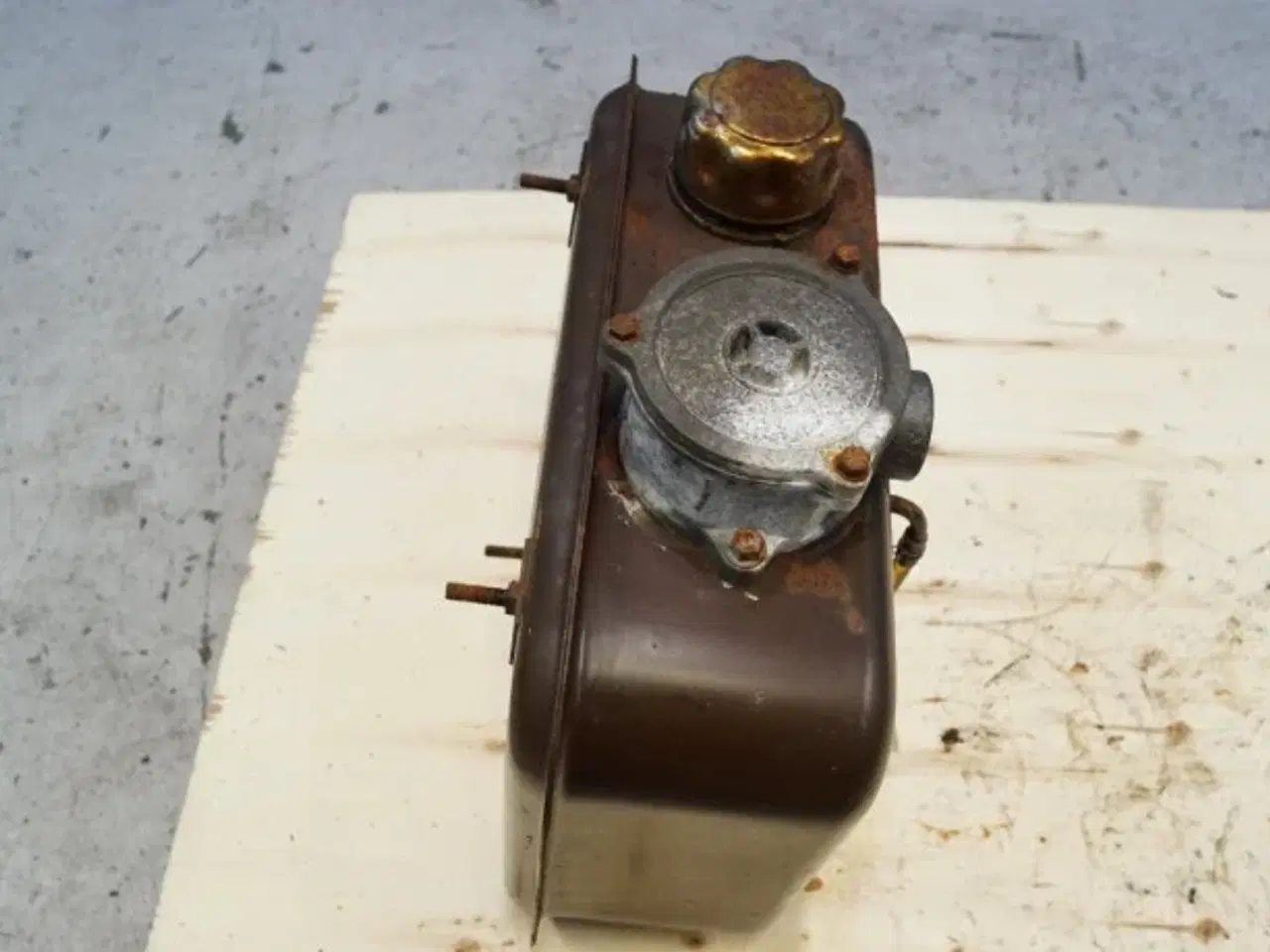 Billede 5 - Dronningborg D7200 Hydrauliktank 28751699