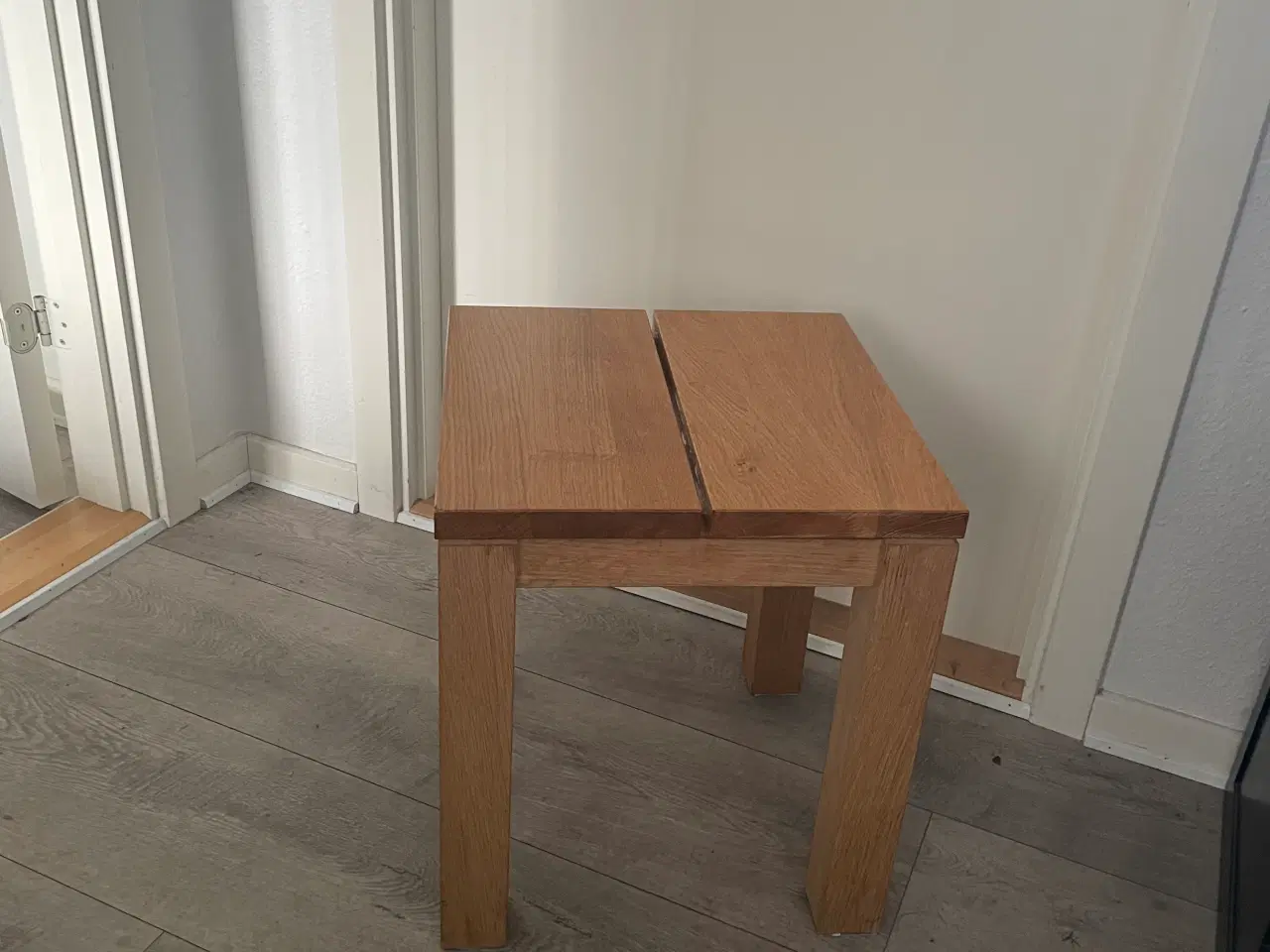 Billede 1 - Lille bord, egetræ