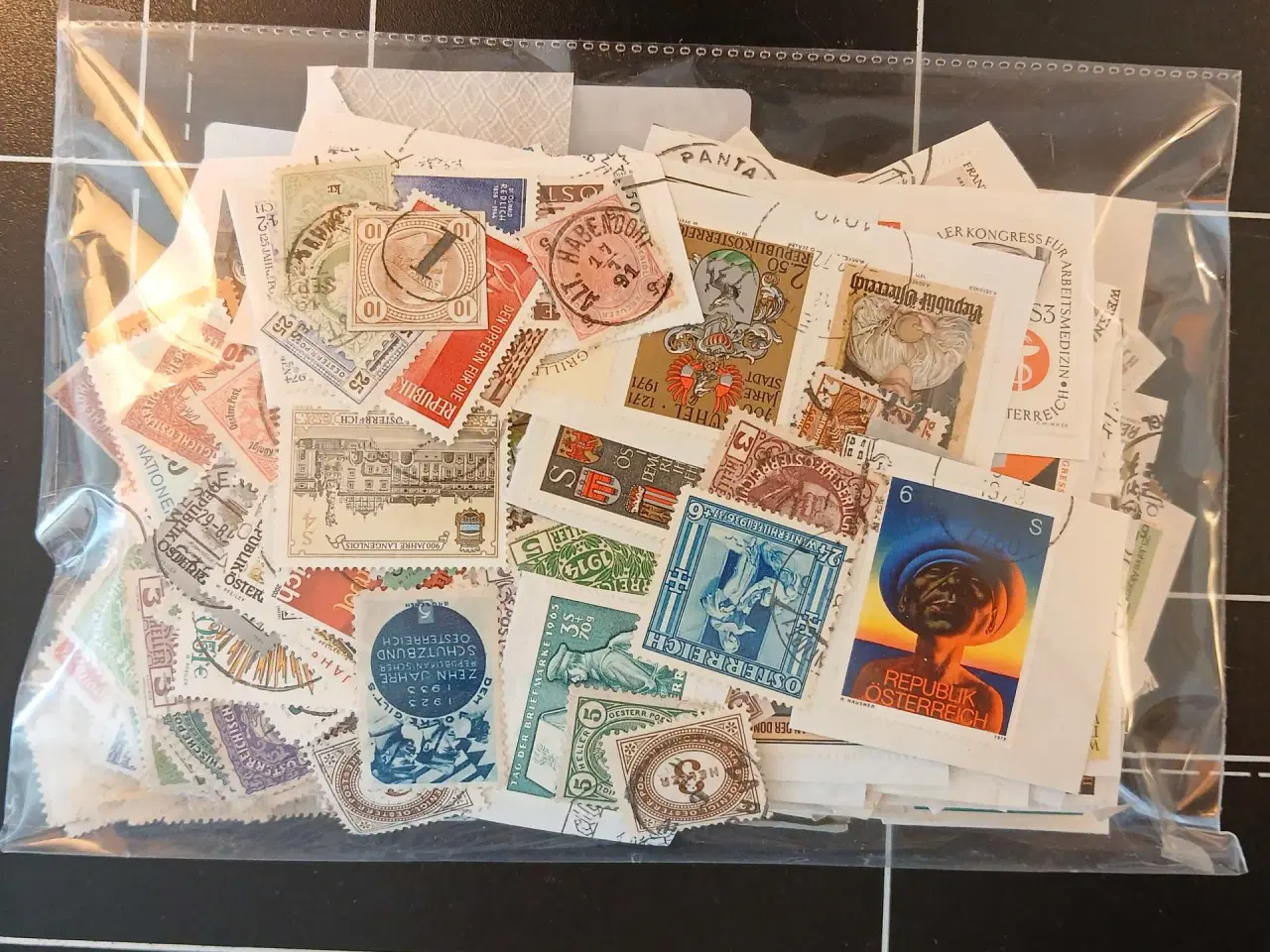 Billede 2 - Østrig (115) Blandet pose, både afvasket og på pap